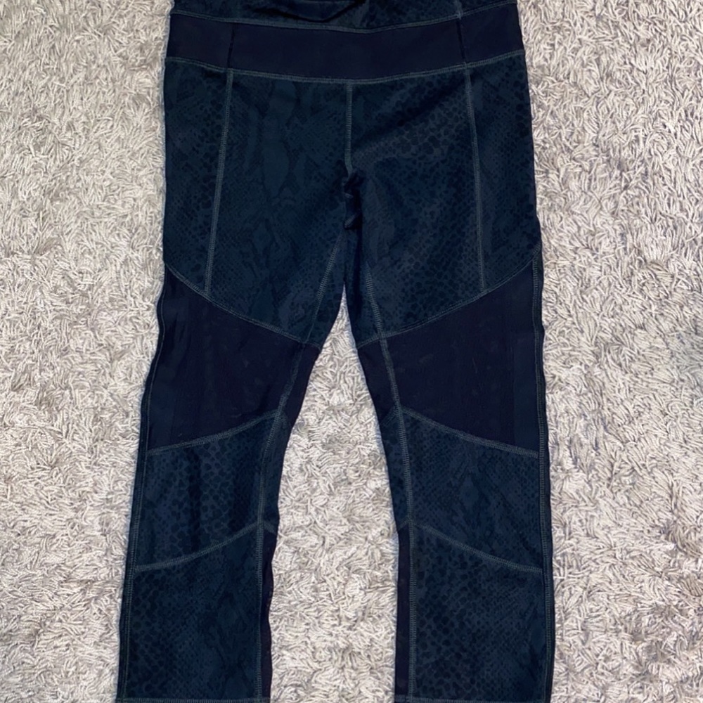 Lululemon Cropped Leggings (4)